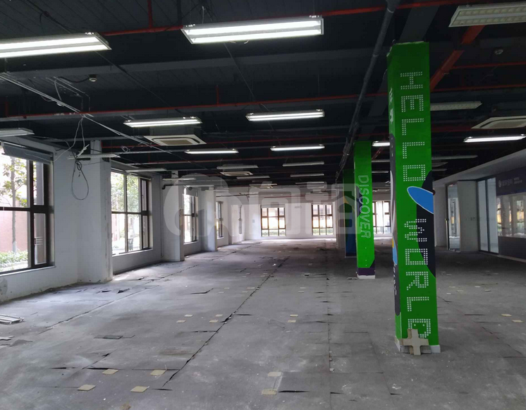 鑫桥创意产业园写字楼 623m²办公室出租 3.5元/m²/天 简单装修