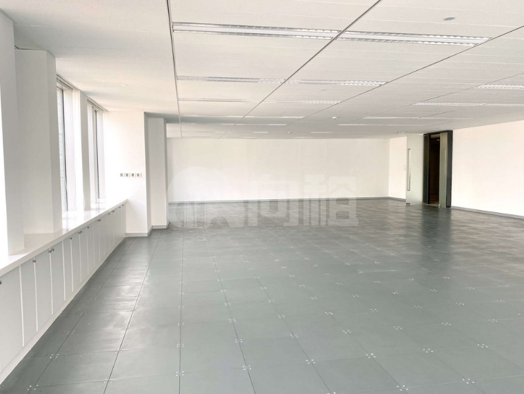 都市总部大楼写字楼 345m²办公室出租 9元/m²/天 简单装修