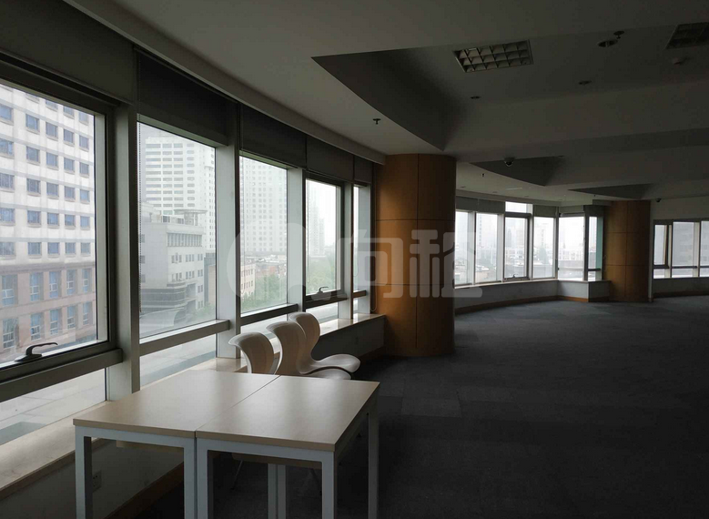 泛太平洋大厦写字楼 514m²办公室出租 4.3元/m²/天 简单装修