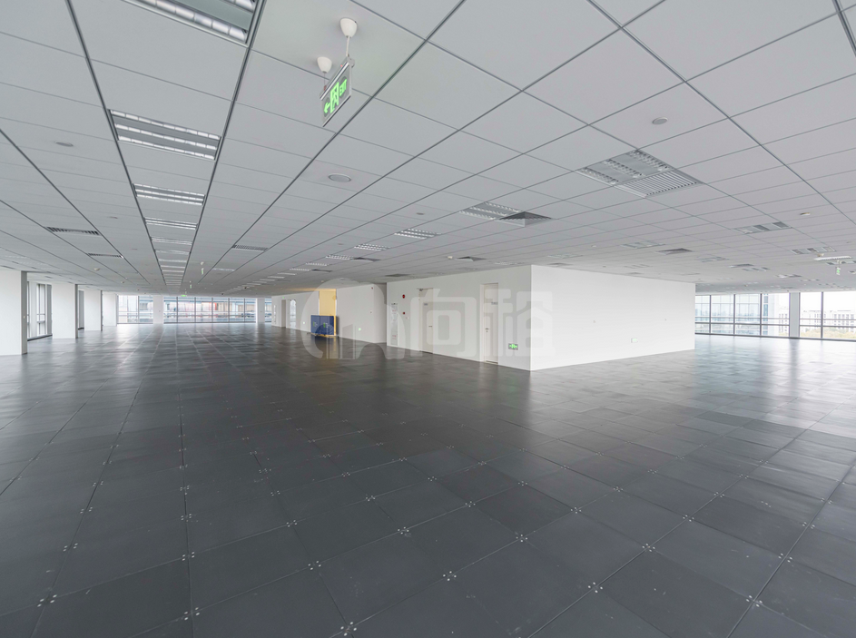 尚浦汇写字楼 2240m²办公室出租 6.6元/m²/天 简单装修