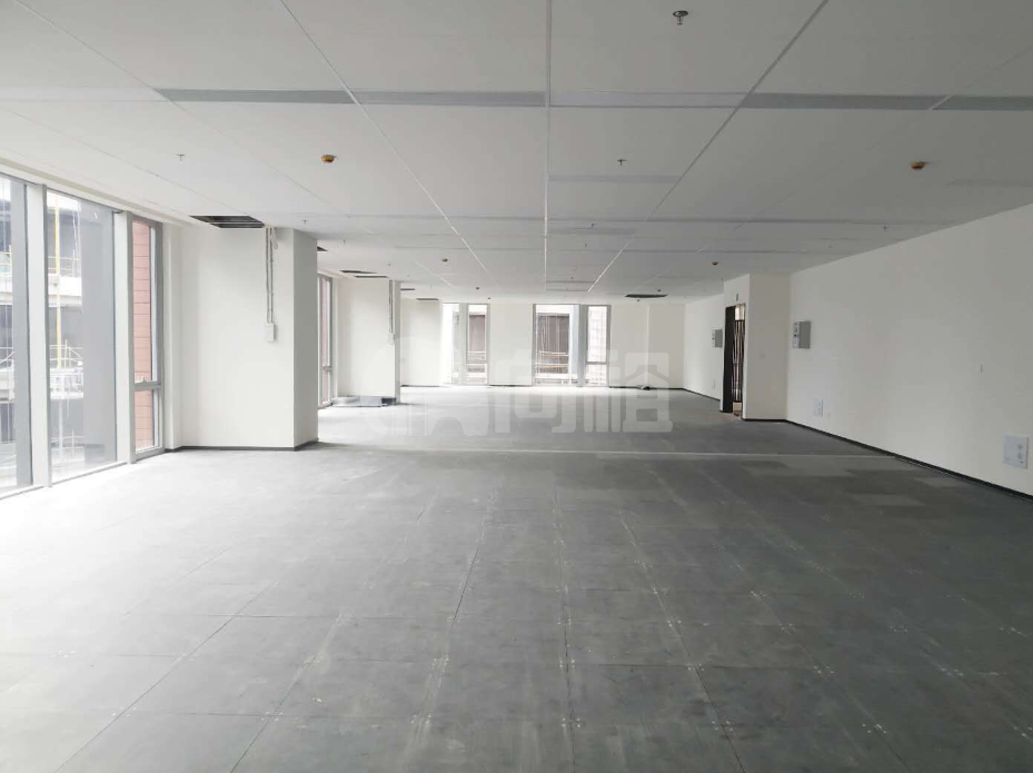 虹桥万创中心写字楼 125m²办公室出租 4.3元/m²/天 简单装修