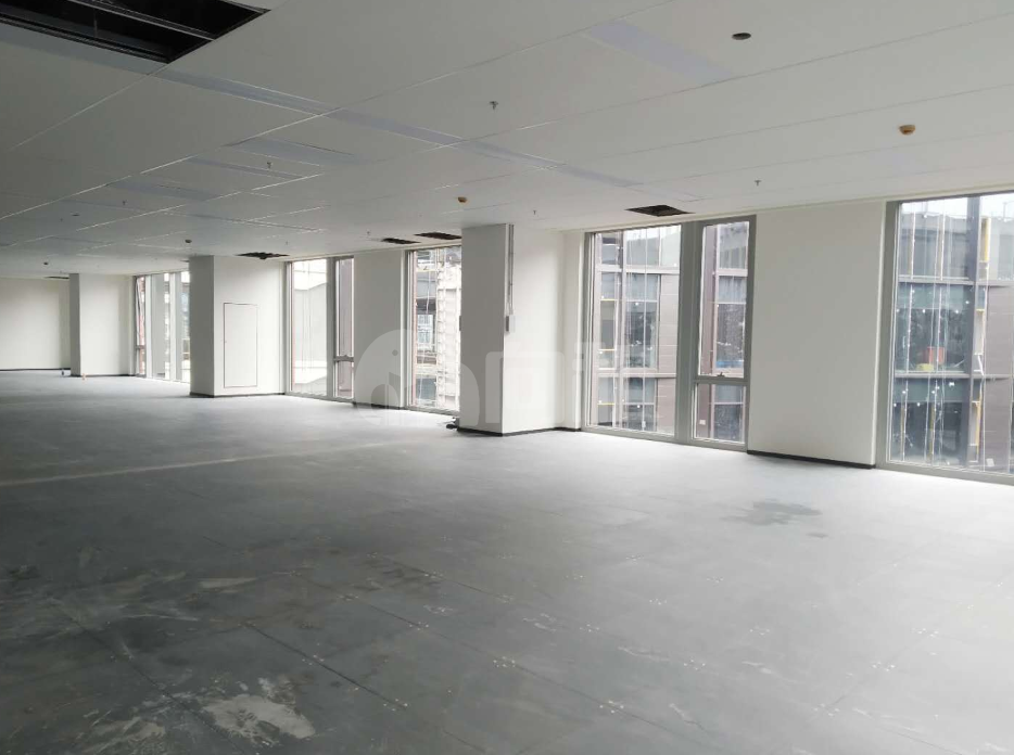 虹桥万创中心写字楼 303m²办公室出租 4.3元/m²/天 简单装修