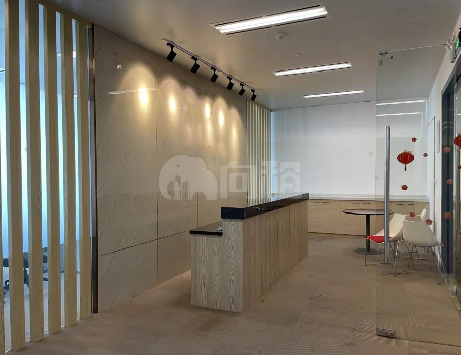 中庚环球创意中心写字楼 308m²办公室出租 5.3元/m²/天 简单装修