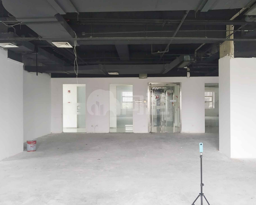 新漕河泾大厦写字楼 322m²办公室出租 4.1元/m²/天 简单装修