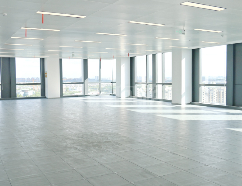 中建企业天地写字楼 453m²办公室出租 4.5元/m²/天 简单装修