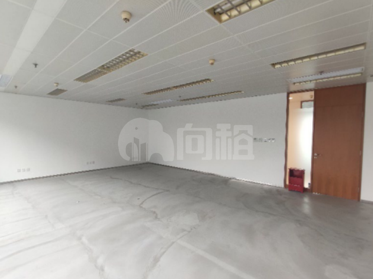 上海德国中心写字楼 176m²办公室出租 6.2元/m²/天 简单装修