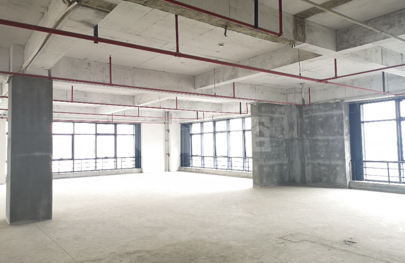 亚芯科技园写字楼 440m²办公室出租 6.1元/m²/天 简单装修