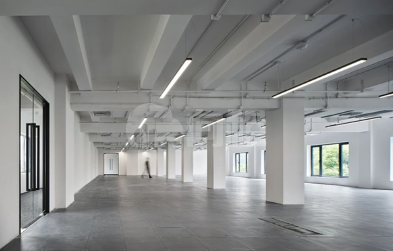 张江朗诗中心写字楼 1080m²办公室出租 5.4元/m²/天 简单装修
