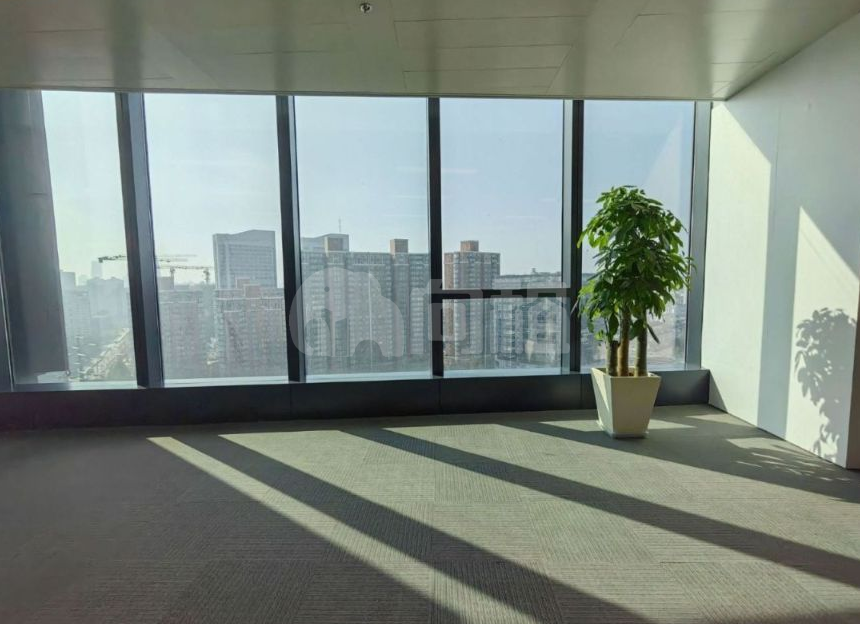 中海中心写字楼 400m²办公室出租 5.5元/m²/天 简单装修
