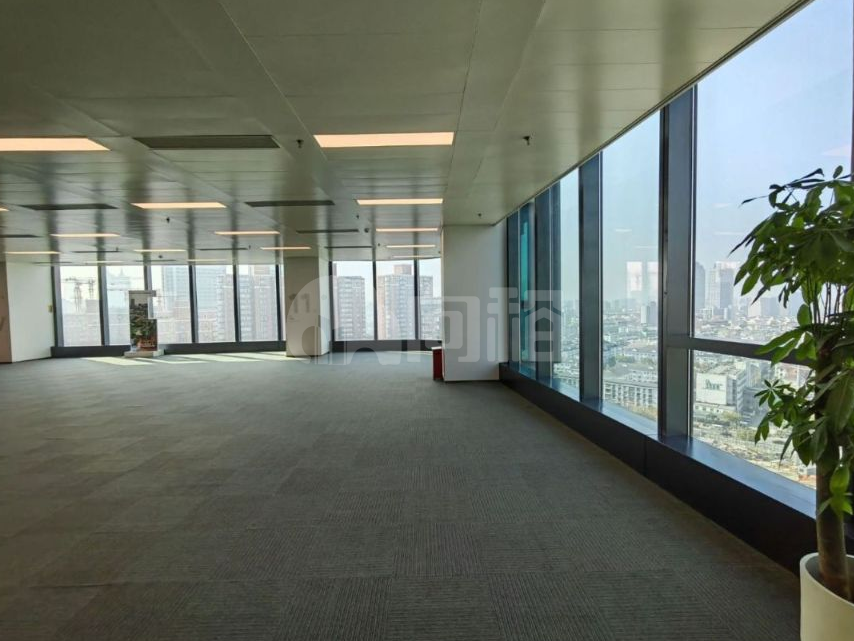 中海中心写字楼 600m²办公室出租 5.5元/m²/天 简单装修