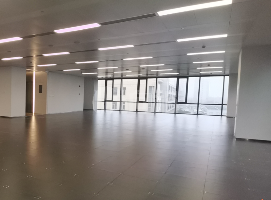 TOP芯联写字楼 420m²办公室出租 5元/m²/天 简单装修