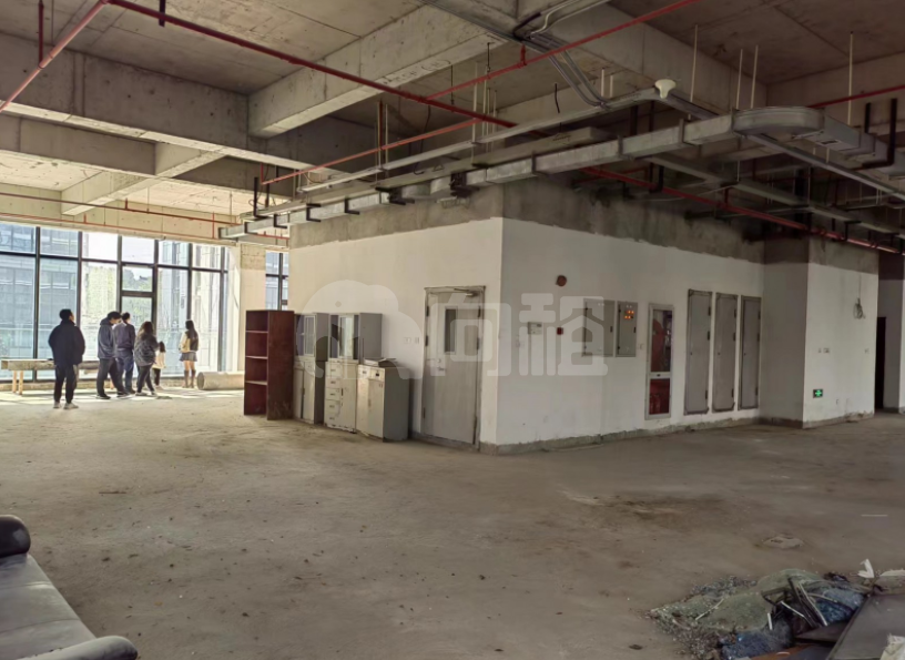 康桥智能造产业园写字楼 469m²办公室出租 2.5元/m²/天 简单装修