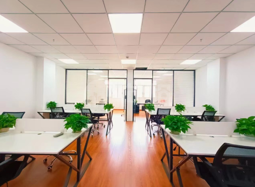 保周创新中心写字楼 150m²办公室出租 1.6元/m²/天 精品装修