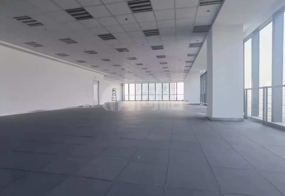苏河湾中心写字楼 875m²办公室出租 7.8元/m²/天 简单装修