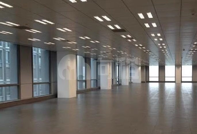 陆家嘴钻石大厦写字楼 145m²办公室出租 6.8元/m²/天 简单装修