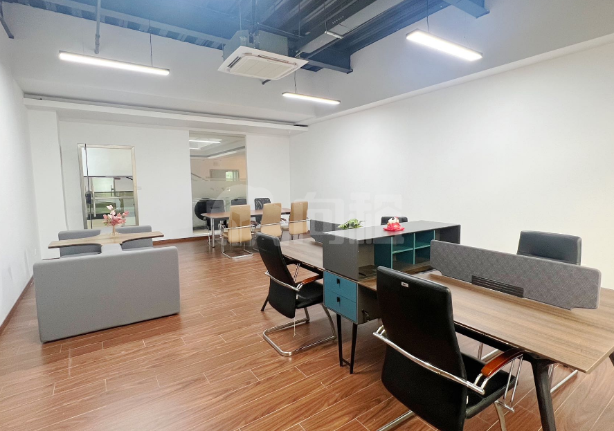 智友艺创园写字楼 74m²办公室出租2.2元/m²/天 精品装修
