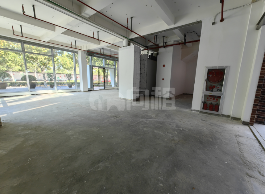 尚东区创意办公中心写字楼 286m²办公室 5.31元/m²/天 毛坯