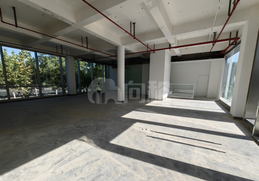 尚东区创意办公中心 272m²办公室 4.1元/m²/天 毛坯