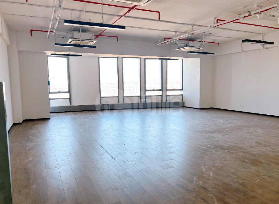 五冶广场写字楼 810m²办公室出租 1.8元/m²/天 简单装修