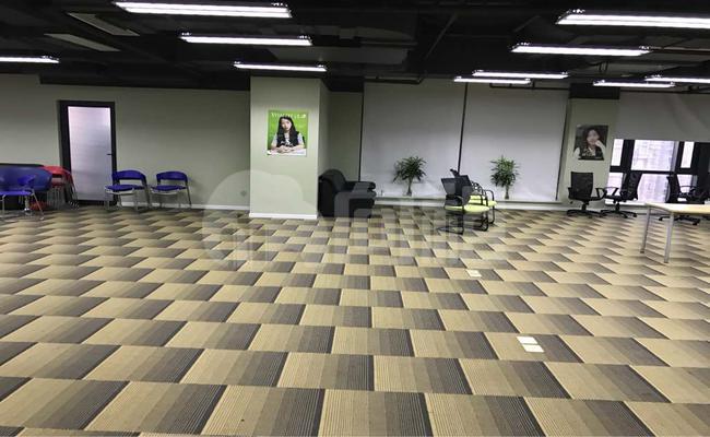 文通大厦 348m²办公室 4.8元/m²/天 简单装修