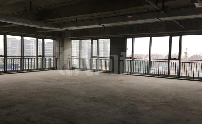 嘉誉国际广场 242m²办公室 3.8元/m²/天 毛坯