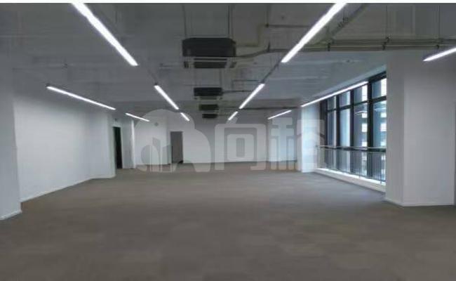 星汇广场二期 248m²办公室 2.5元/m²/天 中等装修