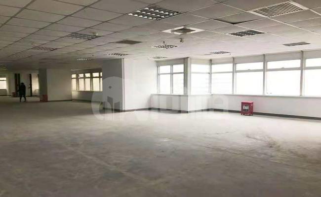 解放日报大厦 136m²办公室 4.8元/m²/天 简单装修