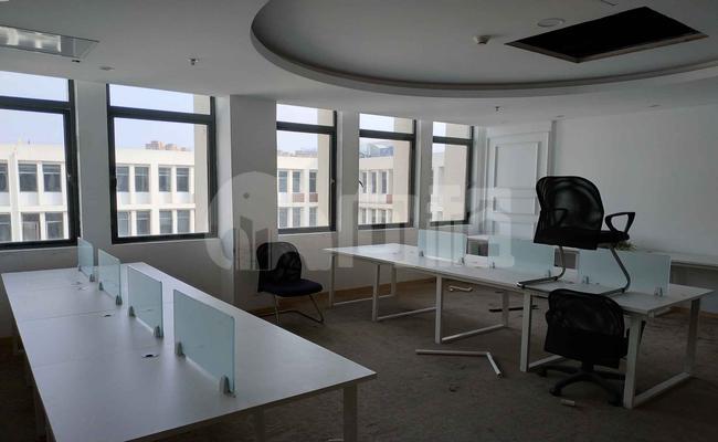 珠江创意中心 270m²办公室 3.8元/m²/天 毛坯