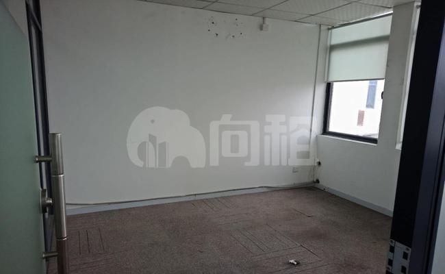 长江软件园 108m²办公室 2.4元/m²/天 中等装修