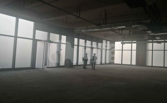 虹桥万科中心 212m²办公室 4.8元/m²/天 毛坯