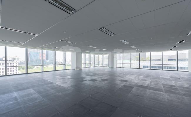 城开中心 154m²办公室 4.3元/m²/天 中等装修