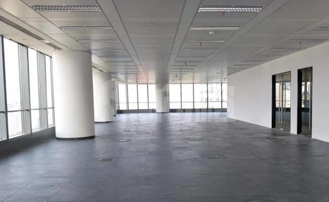 上海白玉兰广场写字楼 380m²办公室 8.1元/m²/天 简单装修