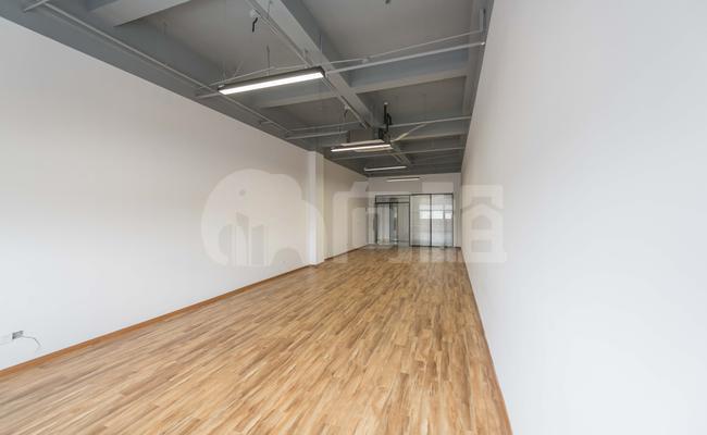 SDL金桥盛汇 94m²办公室 2.7元/m²/天 精品装修