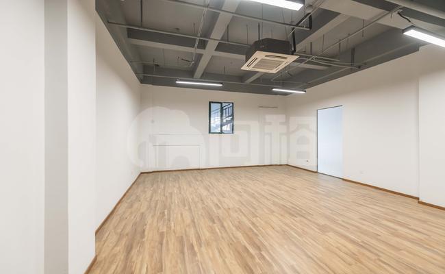 SDL金桥盛汇 90m²办公室 2.7元/m²/天 简单装修