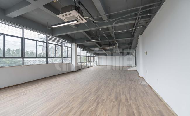 SDL金桥盛汇 177m²办公室 2.7元/m²/天 简单装修