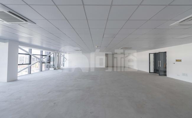 丰华创意产业园 270m²办公室 2元/m²/天 中等装修