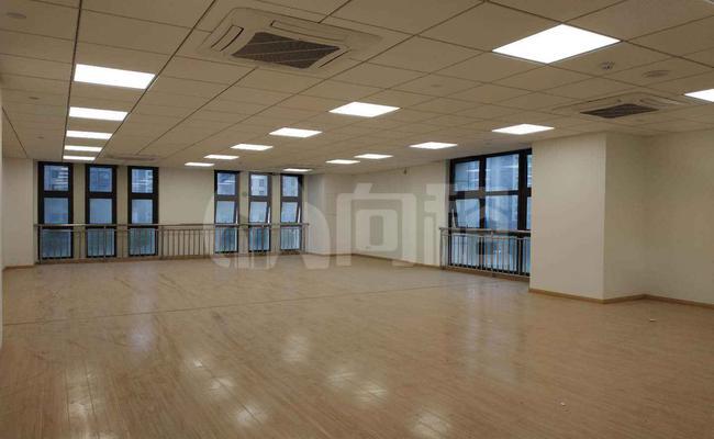 民成大厦 122m²办公室 1.5元/m²/天 精品装修