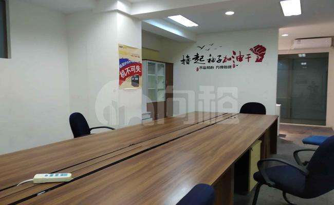 加华商务中心 60m²办公室 4.3元/m²/天 中等装修