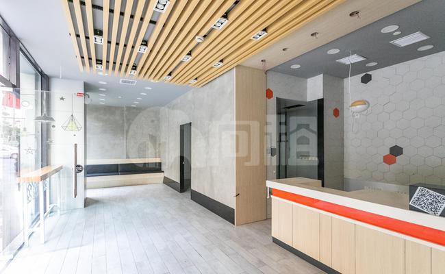 东吴证券大厦写字楼 80m²办公室 4.5元/m²/天 精品装修