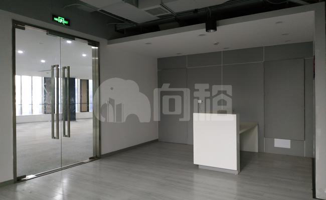 华鑫天地写字楼 490m²办公室 4.5元/m²/天 中等装修