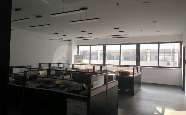 桂中园 228m²办公室 3.6元/m²/天 精品装修
