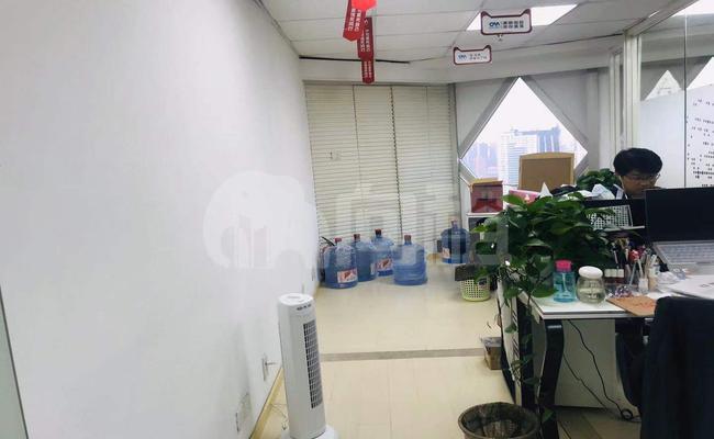 上海科技京城 148m²办公室 3.6元/m²/天 中等装修