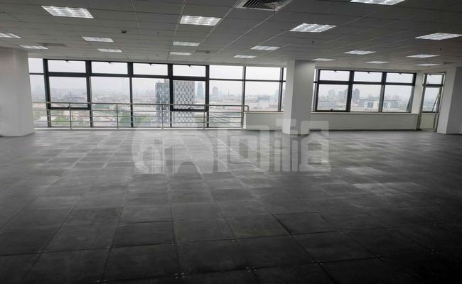 华虹创新园锦绣申江 170m²办公室 3.2元/m²/天 中等装修