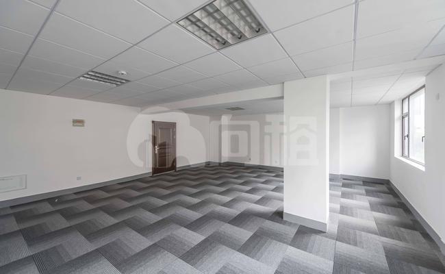 复旦软件园（吉林路分园） 72m²办公室 3.8元/m²/天 简单装修