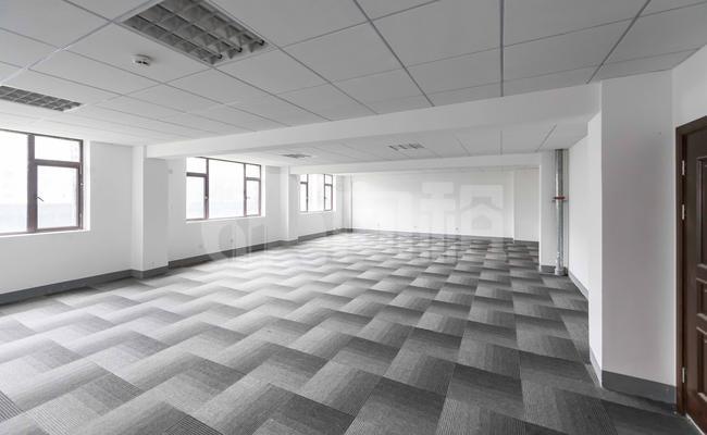 复旦软件园（吉林路分园） 117m²办公室 3.9元/m²/天 中等装修
