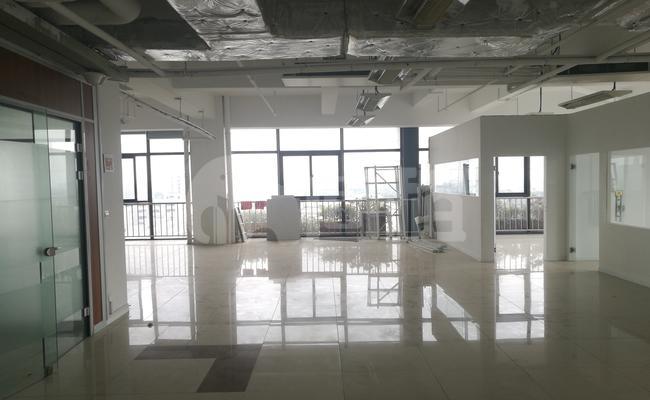 中国梦谷 245m²办公室 2元/m²/天 中等装修