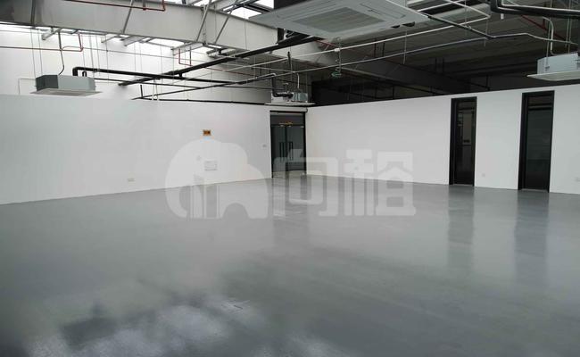 智力产业园 200m²办公室 2.7元/m²/天 简单装修