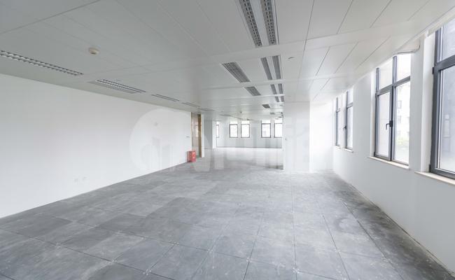 高和云峰写字楼 325m²办公室 4.86元/m²/天 毛坯