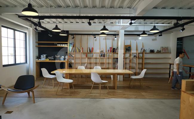 沪西德必易园 200m²办公室 3.1元/m²/天 简单装修