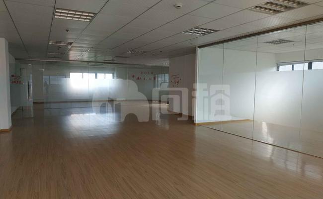 上海理工大学科技园 218m²办公室 2.9元/m²/天 精品装修